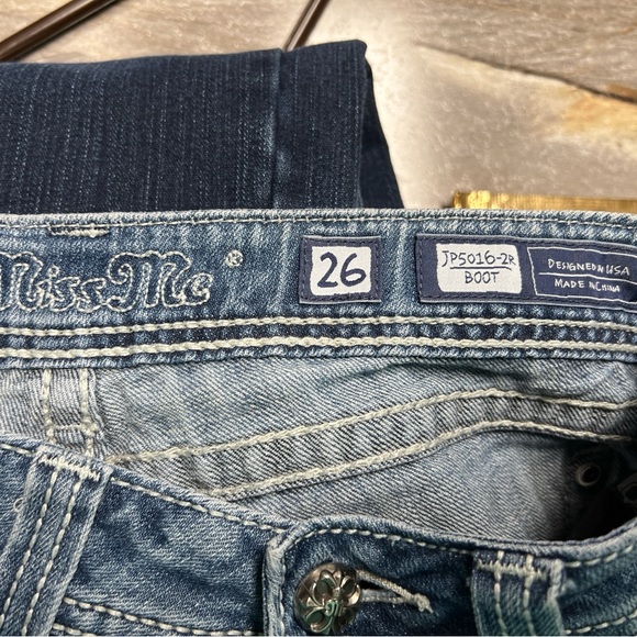 Like New, Miss Me Jeans! Size 26/31 per tag. - Picture 12 of 13